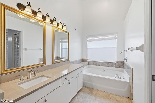 8137 Breton CIR, Fort Myers, FL 33912