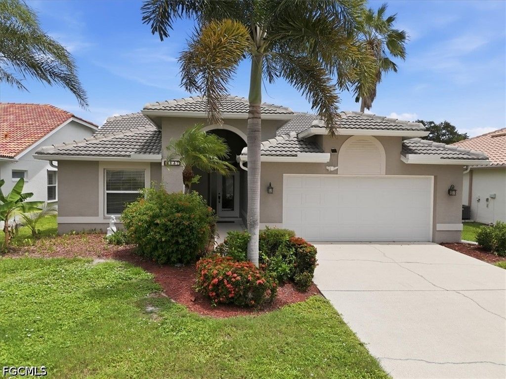 8137 Breton CIR, Fort Myers, FL 33912