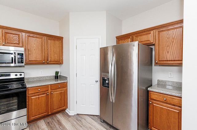 828 Jade Lane, Winterville, NC 28590