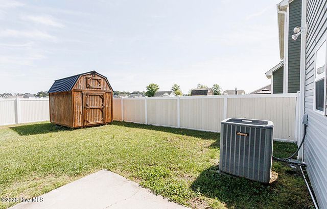 828 Jade Lane, Winterville, NC 28590