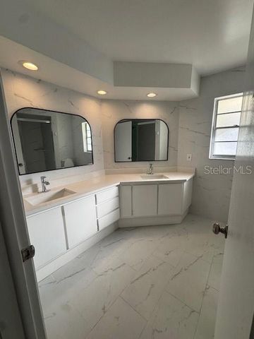 216 PALM ISLAND NW, Clearwater Beach, FL 33767