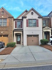 318 Knelston Oak Drive, Suwanee, GA 30024