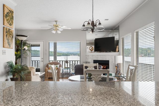 400 Farr Shores Dr Apt 13C, Hot Springs, AR 71913