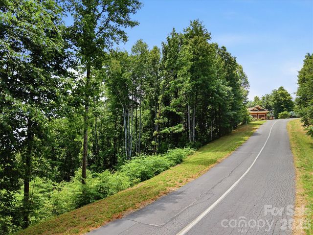 1288 Johns Ridge Parkway 245, Lenoir, NC 28645