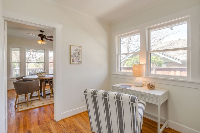 1105 Mistletoe Drive, Fort Worth, TX 76110