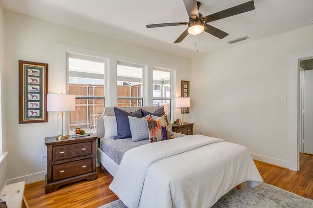 1105 Mistletoe Drive, Fort Worth, TX 76110