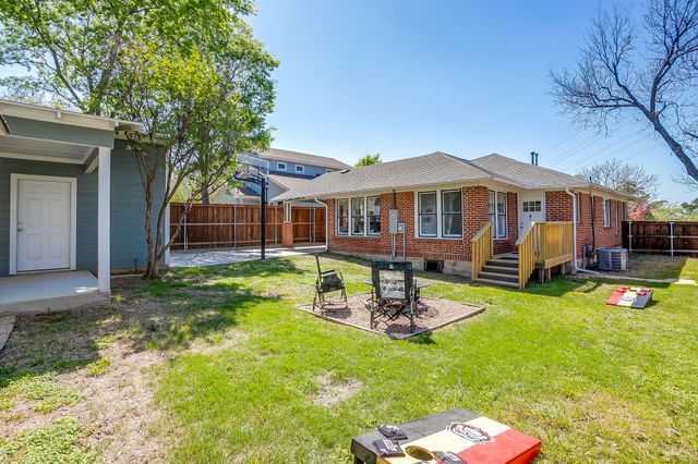 1105 Mistletoe Drive, Fort Worth, TX 76110