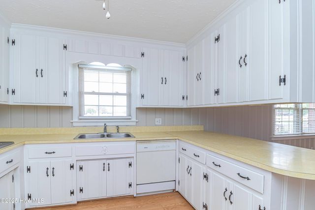 790 E New Hope Road, Goldsboro, NC 27534