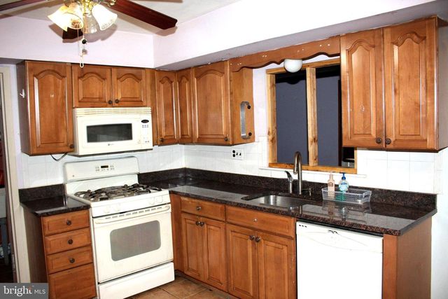 146 OAKMONT RD, Clementon, NJ 08021