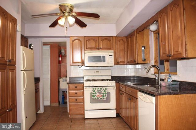 146 OAKMONT RD, Clementon, NJ 08021