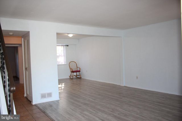 146 OAKMONT RD, Clementon, NJ 08021