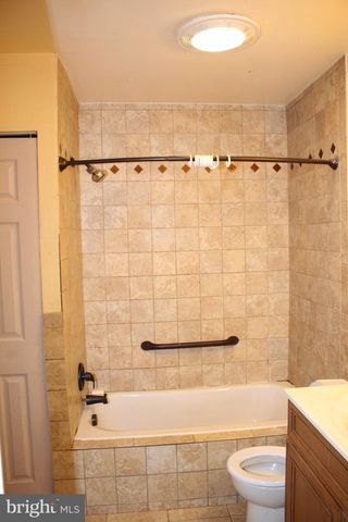 146 OAKMONT RD, Clementon, NJ 08021