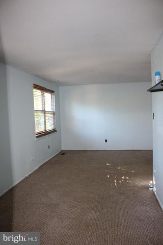 146 OAKMONT RD, Clementon, NJ 08021