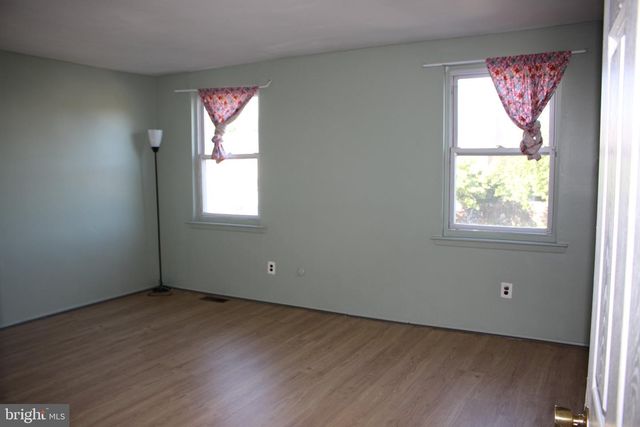 146 OAKMONT RD, Clementon, NJ 08021