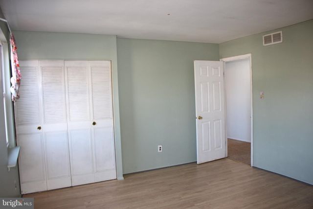 146 OAKMONT RD, Clementon, NJ 08021
