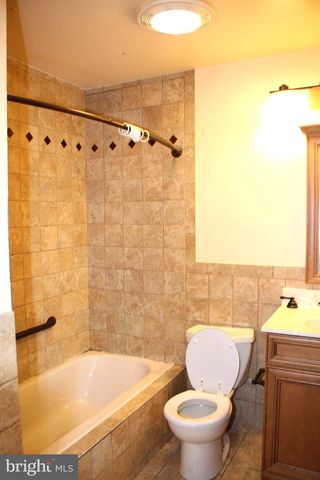 146 OAKMONT RD, Clementon, NJ 08021