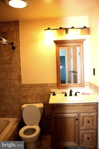 146 OAKMONT RD, Clementon, NJ 08021