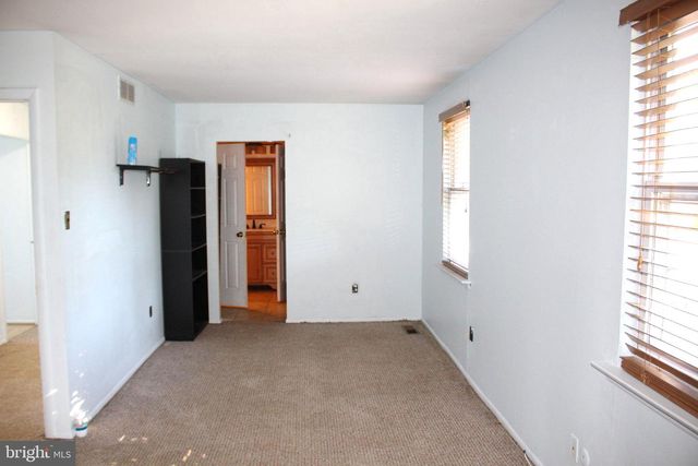 146 OAKMONT RD, Clementon, NJ 08021