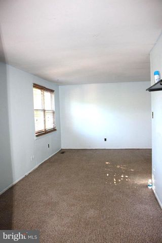 146 OAKMONT RD, Clementon, NJ 08021