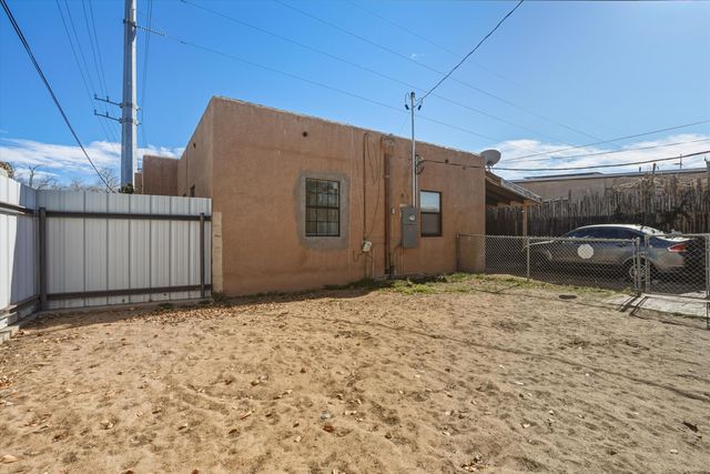 815 Girard Boulevard NE, Albuquerque, NM 87106