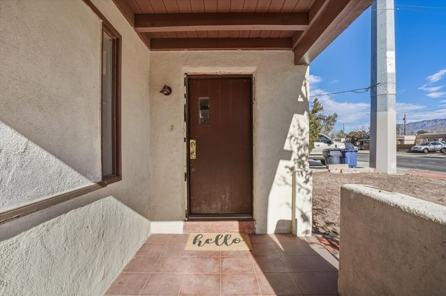 815 Girard Boulevard NE, Albuquerque, NM 87106