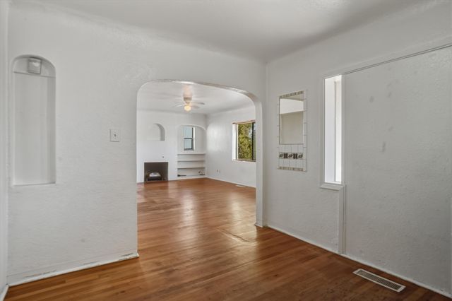 815 Girard Boulevard NE, Albuquerque, NM 87106