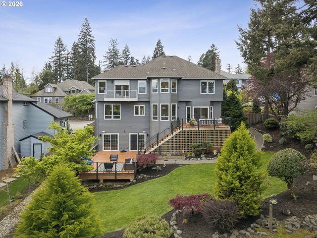 1317 STONEHAVEN Dr, West Linn, OR 97068