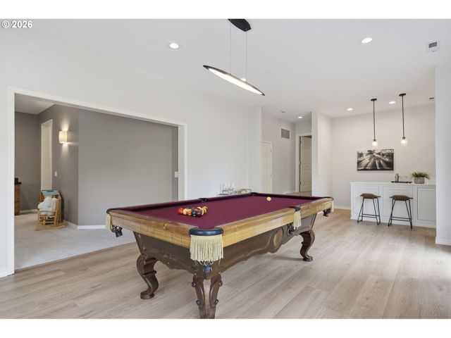 1317 STONEHAVEN Dr, West Linn, OR 97068