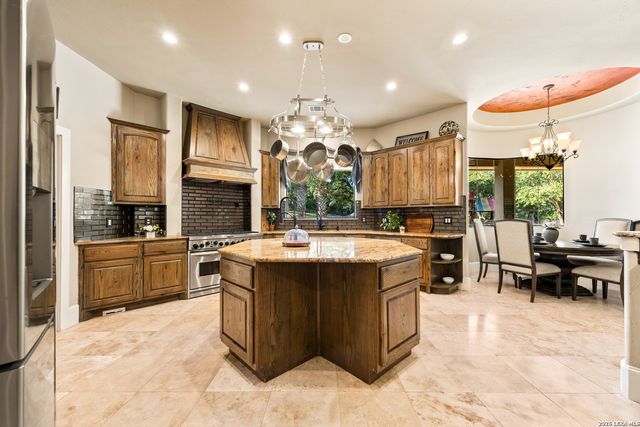 11011 Anaqua Spgs, Boerne, TX 78006