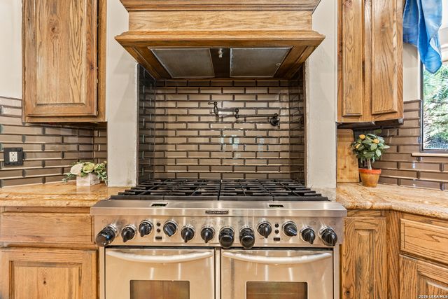 11011 Anaqua Spgs, Boerne, TX 78006