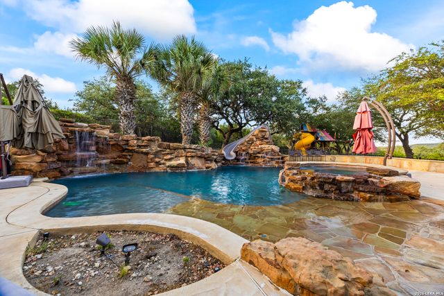 11011 Anaqua Spgs, Boerne, TX 78006