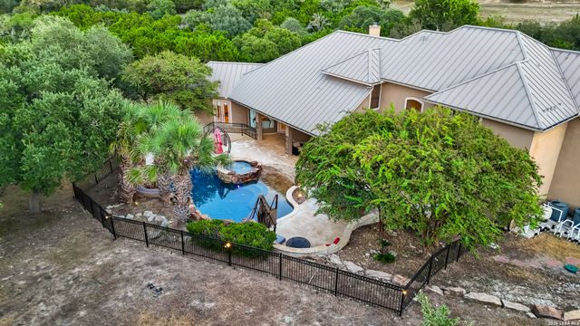 11011 Anaqua Spgs, Boerne, TX 78006