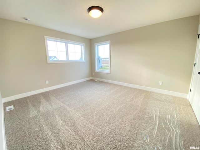 1200 Monday Court, Chatham, IL 62629