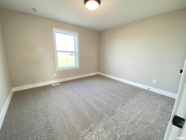 1200 Monday Court, Chatham, IL 62629