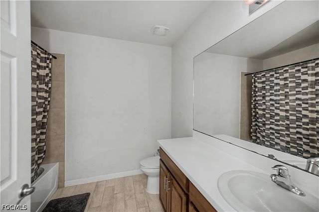 152 SE 27th TER, Cape Coral, FL 33904