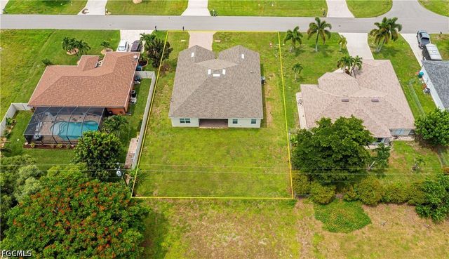 152 SE 27th TER, Cape Coral, FL 33904