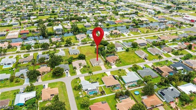 152 SE 27th TER, Cape Coral, FL 33904