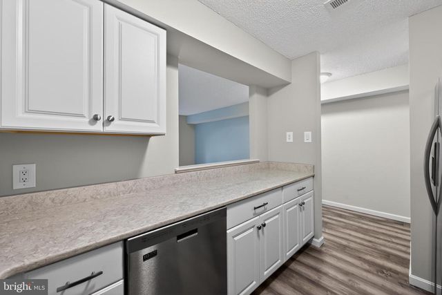 42 SUMMIT CT, Marlton, NJ 08053