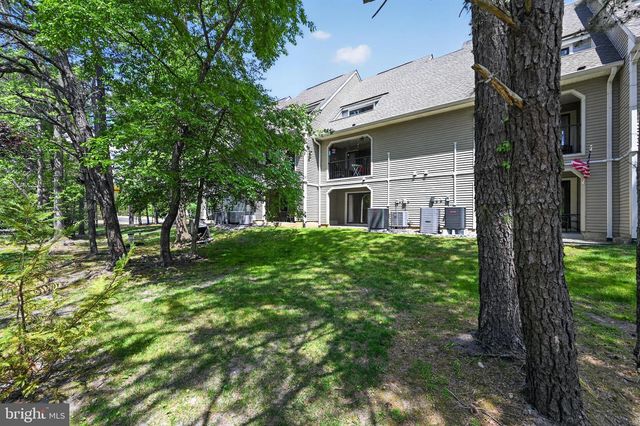 42 SUMMIT CT, Marlton, NJ 08053