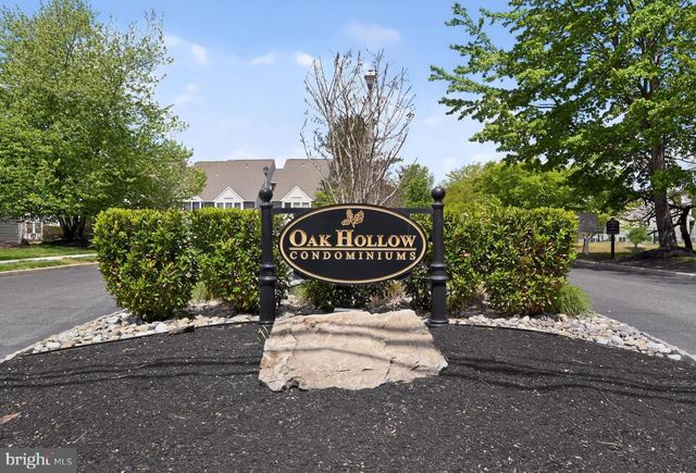 42 SUMMIT CT, Marlton, NJ 08053