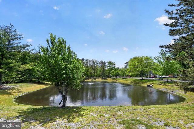 42 SUMMIT CT, Marlton, NJ 08053