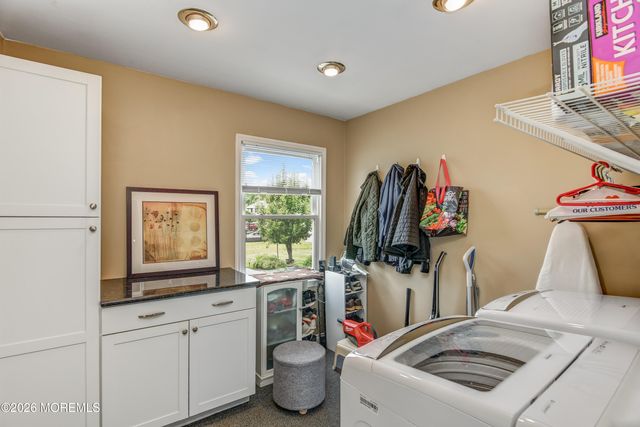 9 Strathmore Court, Freehold, NJ 07728