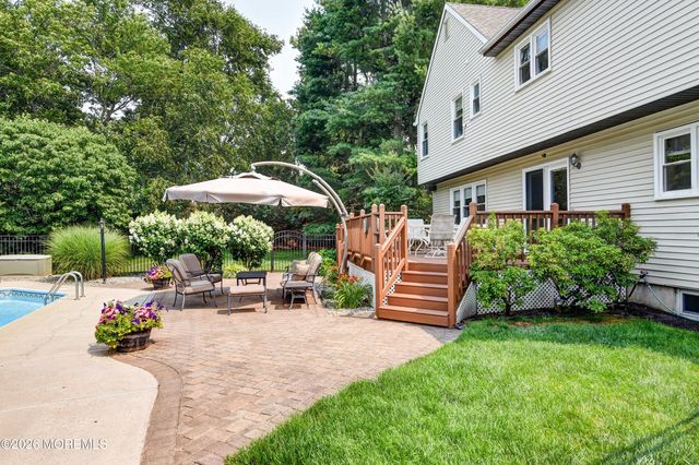 9 Strathmore Court, Freehold, NJ 07728