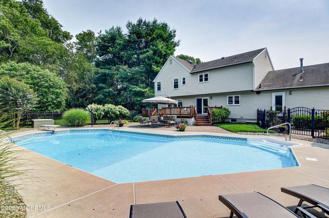 9 Strathmore Court, Freehold, NJ 07728