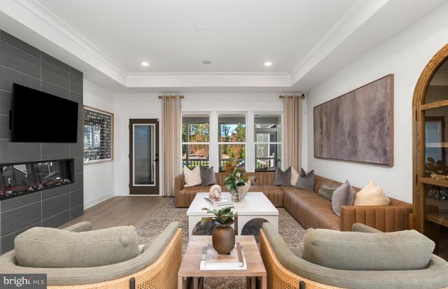 18282 CRESSWELL REST LN, Leesburg, VA 20176