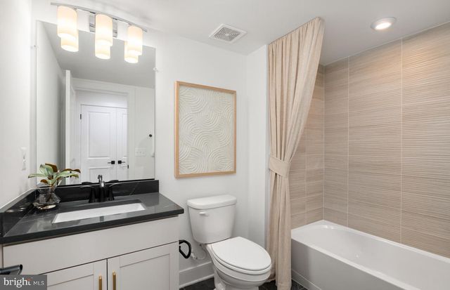 18282 CRESSWELL REST LN, Leesburg, VA 20176