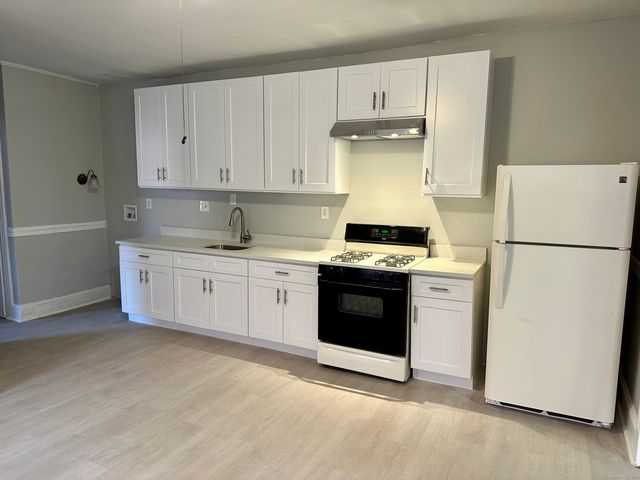 18 South Whitney Street, Hartford, CT 06106
