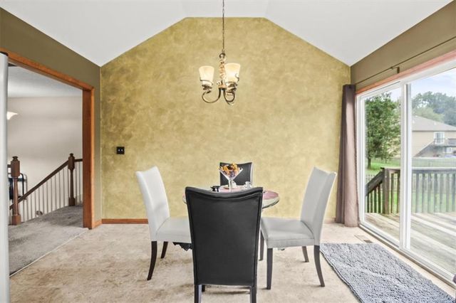 19600 E 10th Street S, Independence, MO 64056