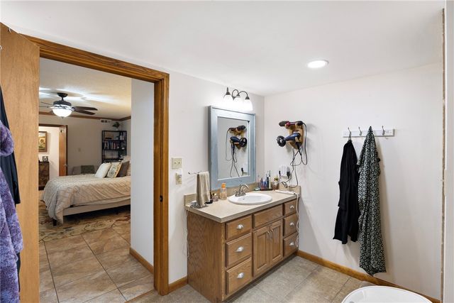 806 Avenue 8 SE, Atkins, AR 72823