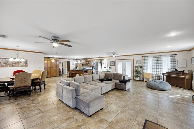 806 Avenue 8 SE, Atkins, AR 72823